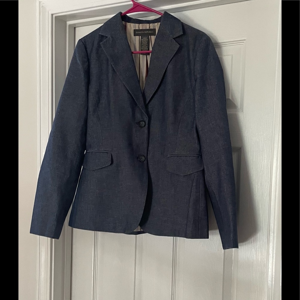 Chambray colored Bananas Republic denim blazer